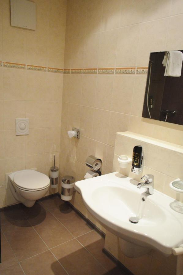 Hotel B8 Voerde Luaran gambar